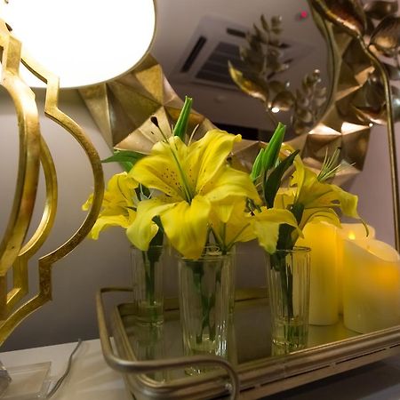 איפוה Indra Hotel - Boutique Suites מראה חיצוני תמונה