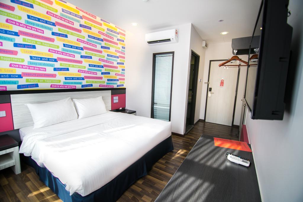 איפוה Indra Hotel - Boutique Suites מראה חיצוני תמונה