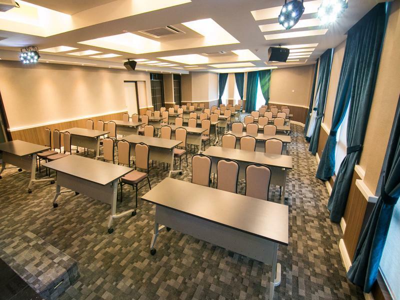 איפוה Indra Hotel - Boutique Suites מראה חיצוני תמונה