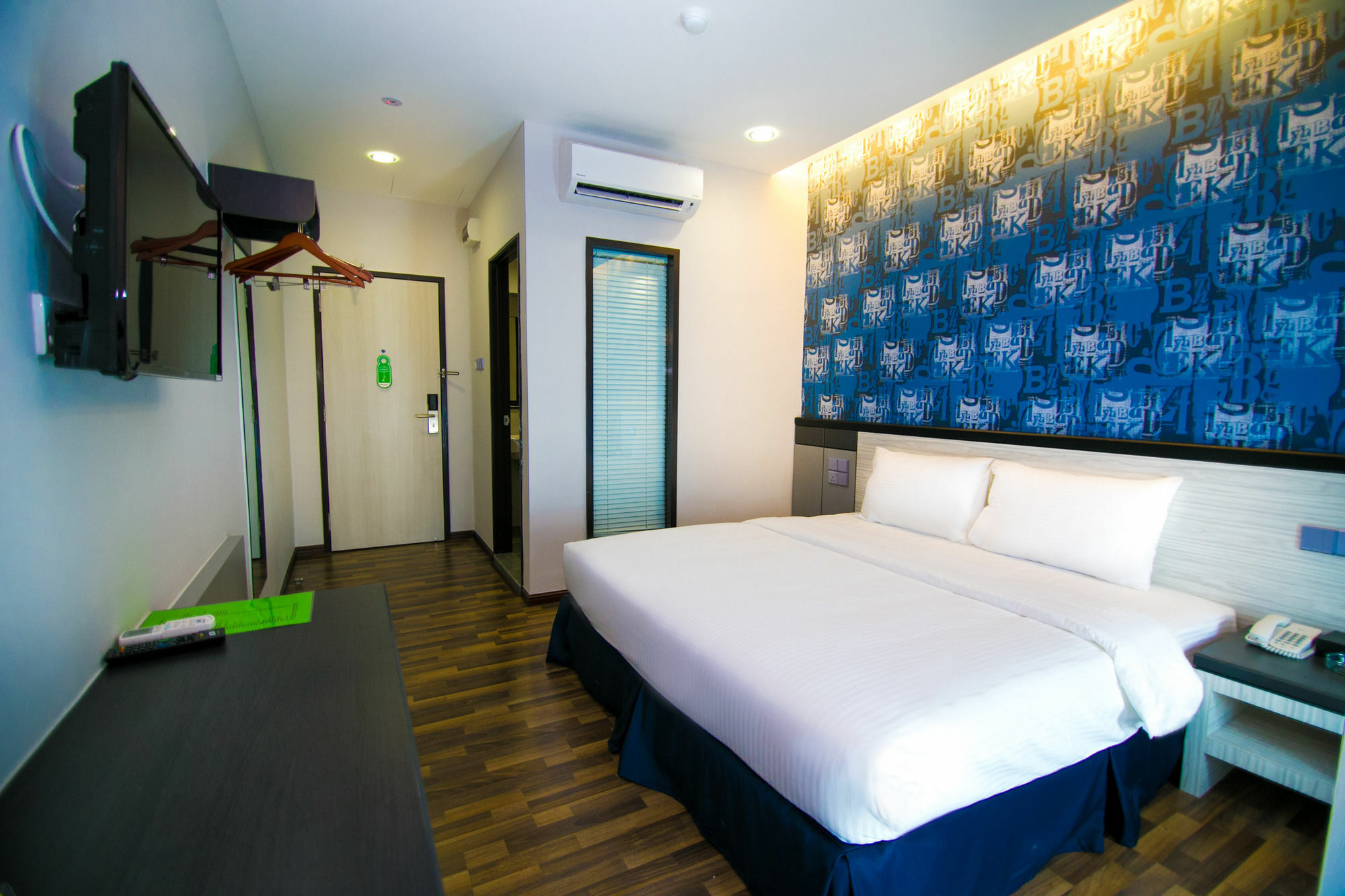 איפוה Indra Hotel - Boutique Suites מראה חיצוני תמונה