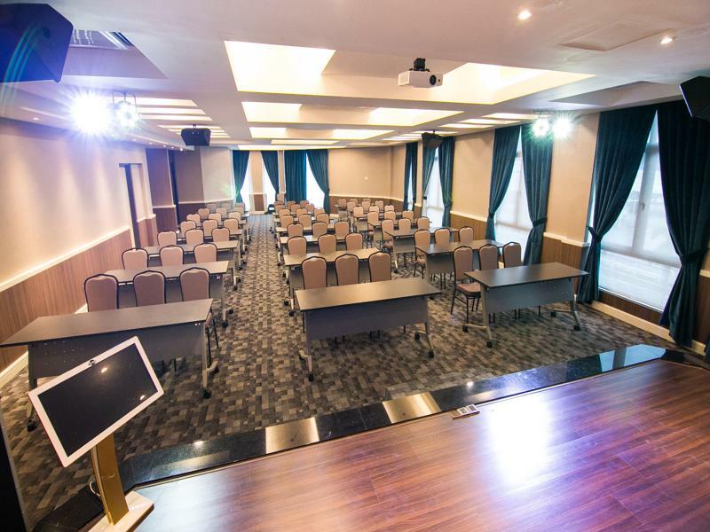 איפוה Indra Hotel - Boutique Suites מראה חיצוני תמונה