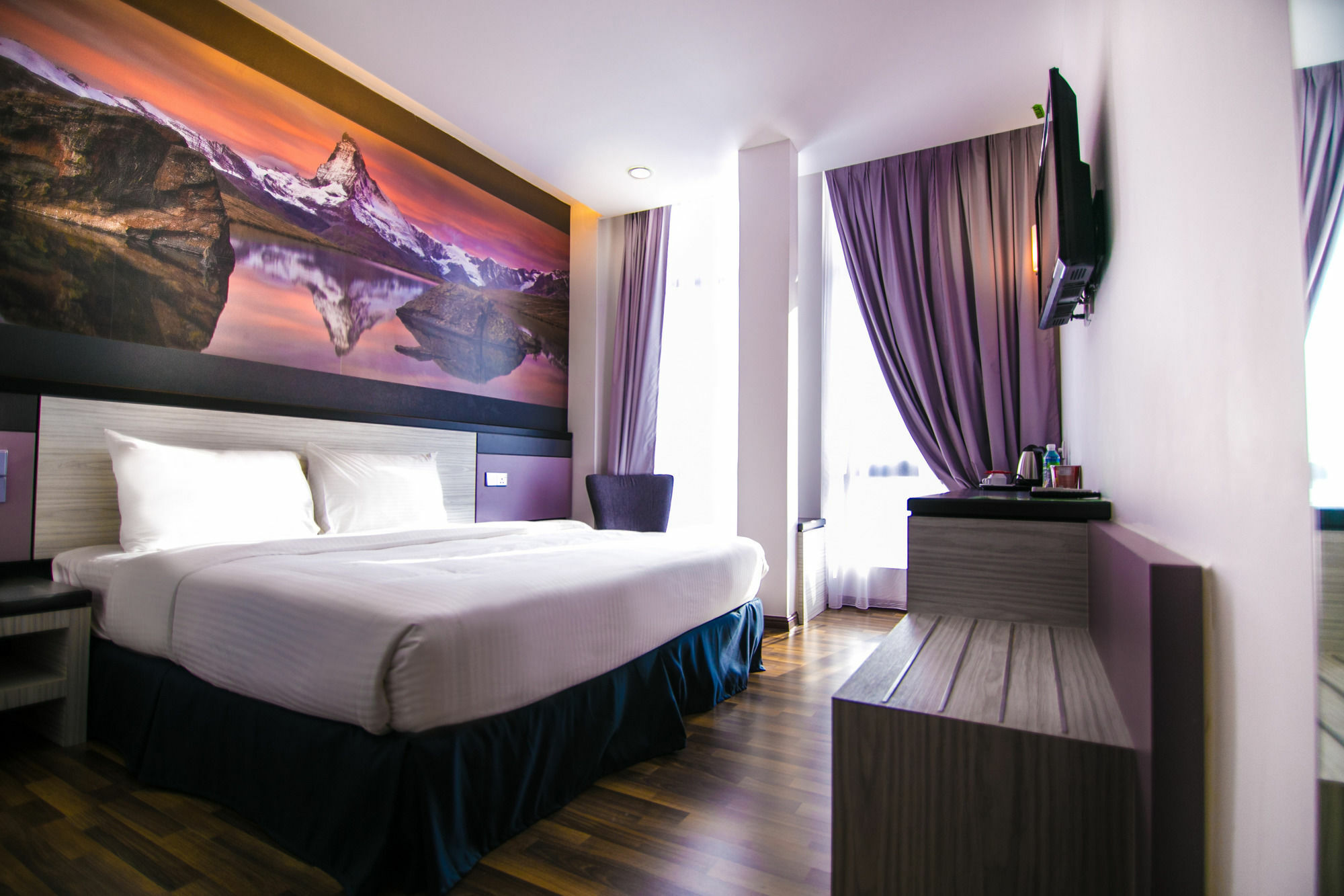 איפוה Indra Hotel - Boutique Suites מראה חיצוני תמונה