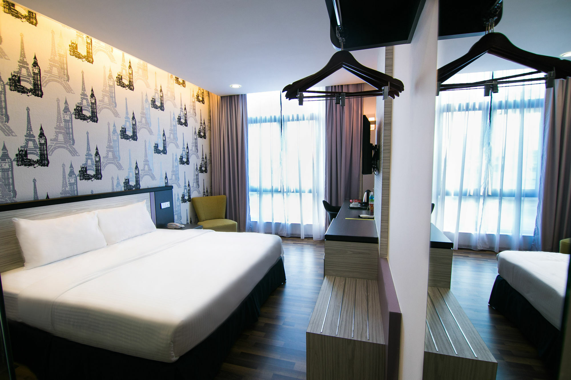 איפוה Indra Hotel - Boutique Suites מראה חיצוני תמונה